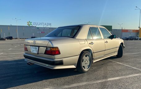 Mercedes-Benz W124, 1986 год, 680 000 рублей, 4 фотография
