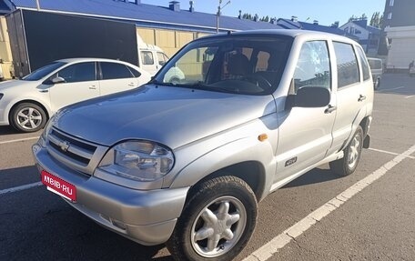 Chevrolet Niva I рестайлинг, 2003 год, 450 000 рублей, 2 фотография