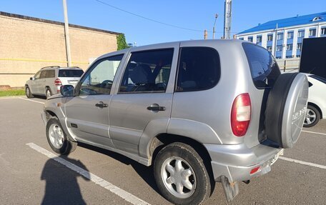 Chevrolet Niva I рестайлинг, 2003 год, 450 000 рублей, 10 фотография
