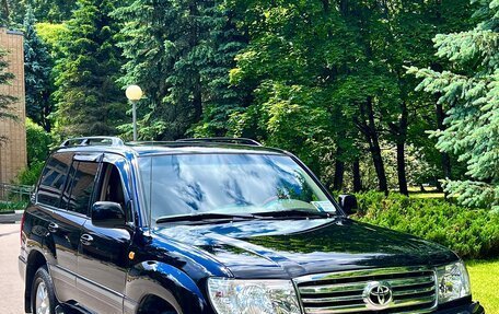 Toyota Land Cruiser 100 рестайлинг 2, 2007 год, 2 350 000 рублей, 3 фотография