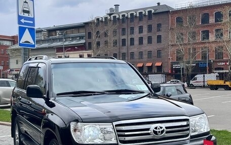 Toyota Land Cruiser 100 рестайлинг 2, 2007 год, 2 350 000 рублей, 5 фотография