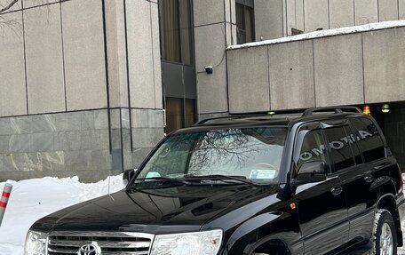 Toyota Land Cruiser 100 рестайлинг 2, 2007 год, 2 350 000 рублей, 8 фотография