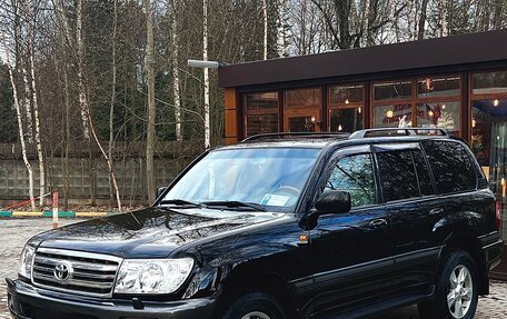 Toyota Land Cruiser 100 рестайлинг 2, 2007 год, 2 350 000 рублей, 6 фотография