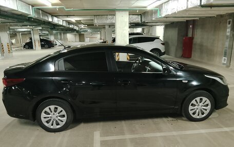 KIA Rio IV, 2018 год, 1 210 000 рублей, 2 фотография
