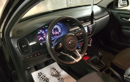 KIA Rio IV, 2018 год, 1 210 000 рублей, 5 фотография