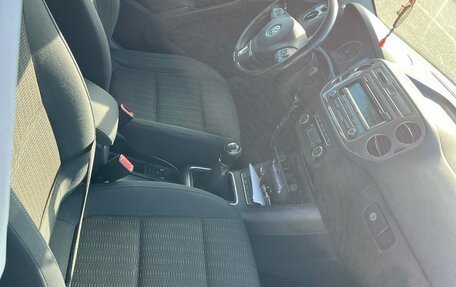 Volkswagen Tiguan I, 2011 год, 960 000 рублей, 7 фотография