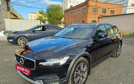 Volvo V90 Cross Country I рестайлинг, 2018 год, 3 490 000 рублей, 2 фотография