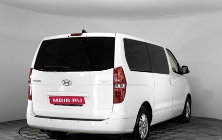 Hyundai H-1 II рестайлинг, 2018 год, 2 749 000 рублей, 5 фотография