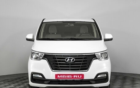 Hyundai H-1 II рестайлинг, 2018 год, 2 749 000 рублей, 2 фотография