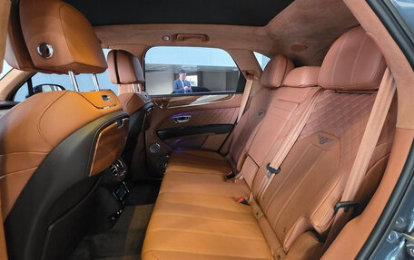 Bentley Bentayga I, 2023 год, 20 877 412 рублей, 9 фотография