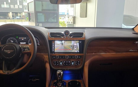 Bentley Bentayga I, 2023 год, 20 877 412 рублей, 8 фотография