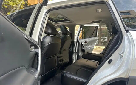 Toyota RAV4, 2021 год, 2 580 998 рублей, 17 фотография