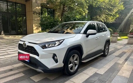 Toyota RAV4, 2021 год, 2 580 998 рублей, 5 фотография