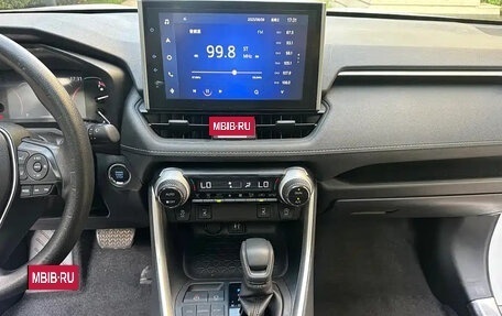 Toyota RAV4, 2021 год, 2 580 998 рублей, 15 фотография