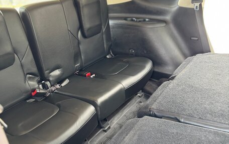 Nissan Patrol, 2011 год, 2 300 000 рублей, 29 фотография