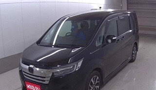 Honda Stepwgn IV, 2018 год, 1 850 000 рублей, 1 фотография