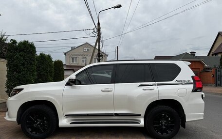 Toyota Land Cruiser Prado 150 рестайлинг 2, 2022 год, 3 380 000 рублей, 4 фотография