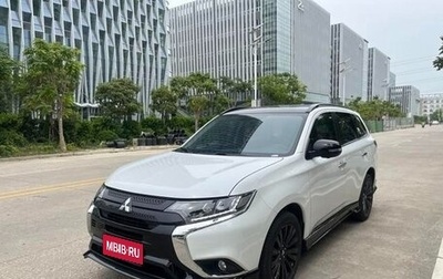 Mitsubishi Outlander III рестайлинг 3, 2021 год, 1 948 000 рублей, 1 фотография