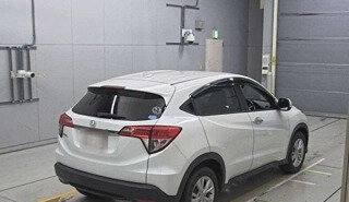 Honda Vezel, 2020 год, 1 550 000 рублей, 3 фотография