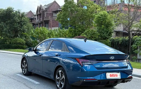 Hyundai Elantra, 2021 год, 1 120 000 рублей, 3 фотография