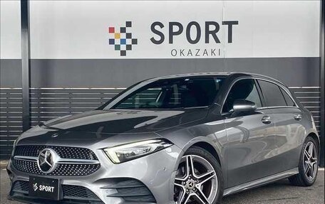 Mercedes-Benz A-Класс, 2022 год, 2 100 000 рублей, 1 фотография