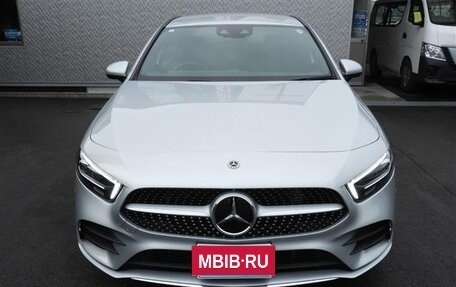 Mercedes-Benz A-Класс, 2022 год, 2 100 000 рублей, 3 фотография