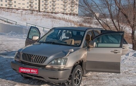 Toyota Harrier, 1999 год, 800 000 рублей, 11 фотография