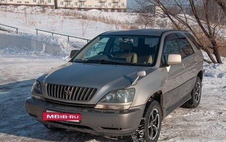 Toyota Harrier, 1999 год, 800 000 рублей, 7 фотография