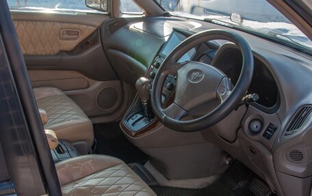 Toyota Harrier, 1999 год, 800 000 рублей, 18 фотография