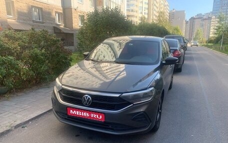 Volkswagen Polo VI (EU Market), 2021 год, 1 250 000 рублей, 1 фотография