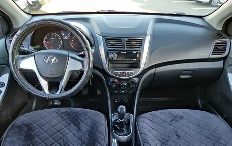 Hyundai Solaris II рестайлинг, 2011 год, 570 000 рублей, 8 фотография