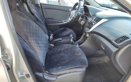Hyundai Solaris II рестайлинг, 2011 год, 570 000 рублей, 10 фотография