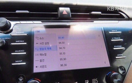 Toyota Camry, 2022 год, 2 980 000 рублей, 10 фотография