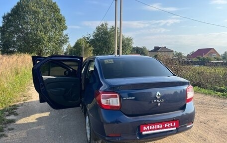 Renault Logan II, 2016 год, 800 000 рублей, 11 фотография