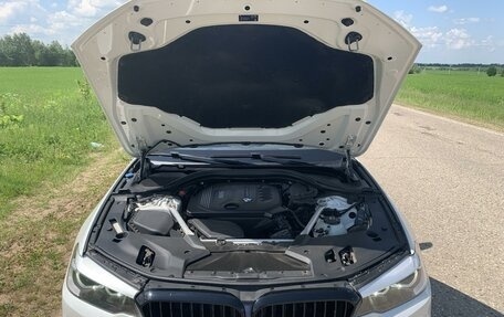 BMW 5 серия, 2019 год, 3 000 000 рублей, 9 фотография