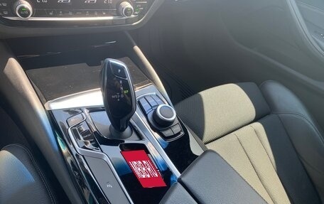 BMW 5 серия, 2019 год, 3 000 000 рублей, 14 фотография