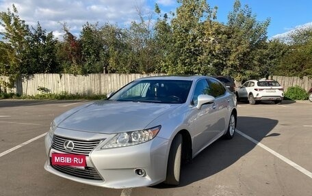 Lexus ES VII, 2013 год, 2 050 000 рублей, 1 фотография