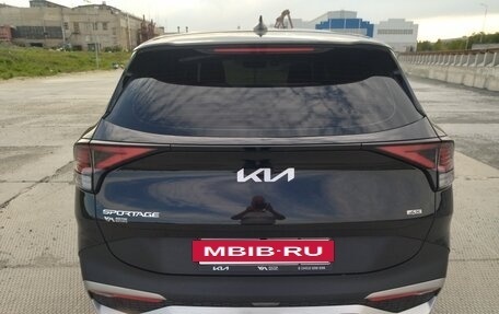 KIA Sportage IV рестайлинг, 2023 год, 3 180 000 рублей, 2 фотография