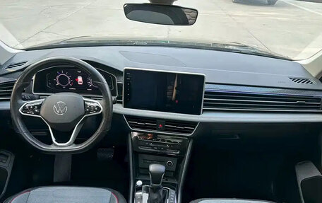 Volkswagen Tiguan II, 2022 год, 2 100 777 рублей, 10 фотография