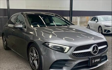 Mercedes-Benz A-Класс, 2022 год, 2 100 000 рублей, 3 фотография