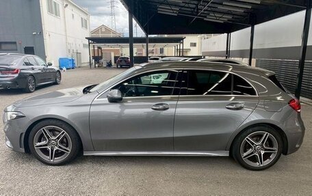 Mercedes-Benz A-Класс, 2022 год, 2 100 000 рублей, 5 фотография