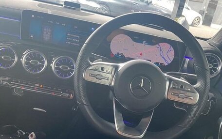 Mercedes-Benz A-Класс, 2022 год, 2 100 000 рублей, 33 фотография