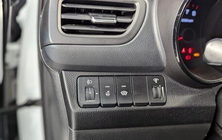 KIA Rio III рестайлинг, 2015 год, 790 000 рублей, 18 фотография