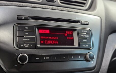 KIA Rio III рестайлинг, 2015 год, 790 000 рублей, 22 фотография