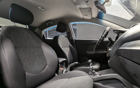 KIA Rio III рестайлинг, 2015 год, 790 000 рублей, 26 фотография