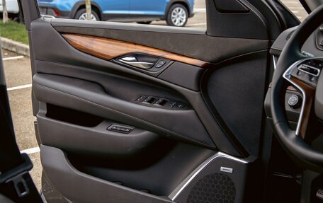 Cadillac Escalade IV, 2016 год, 3 495 000 рублей, 14 фотография