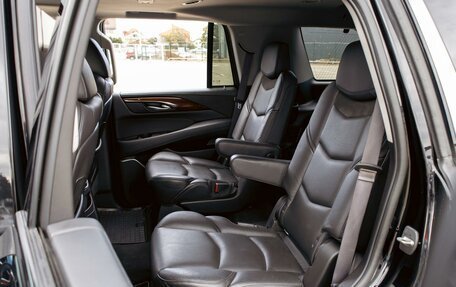 Cadillac Escalade IV, 2016 год, 3 495 000 рублей, 21 фотография