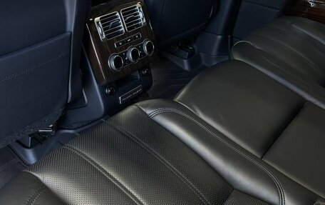 Land Rover Range Rover IV рестайлинг, 2014 год, 3 900 000 рублей, 5 фотография