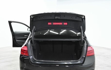 BMW 3 серия, 2018 год, 1 645 000 рублей, 6 фотография