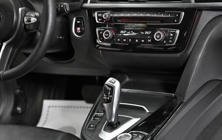 BMW 3 серия, 2018 год, 1 645 000 рублей, 13 фотография